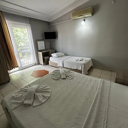 Carmina Hotell Ovacık