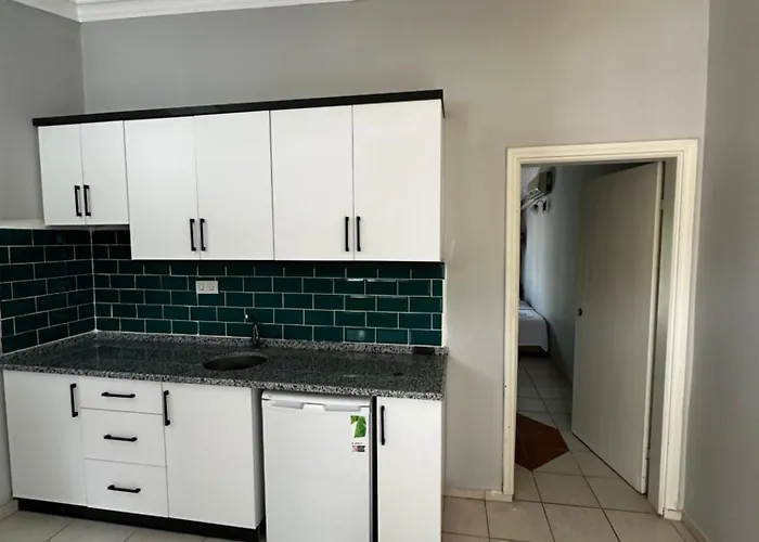 Hotell Carmina Ovacık