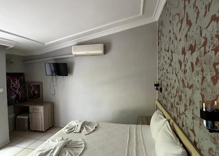 Hotell Carmina Ovacık